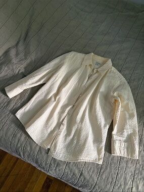 LL Bean seersucker blouse in size small